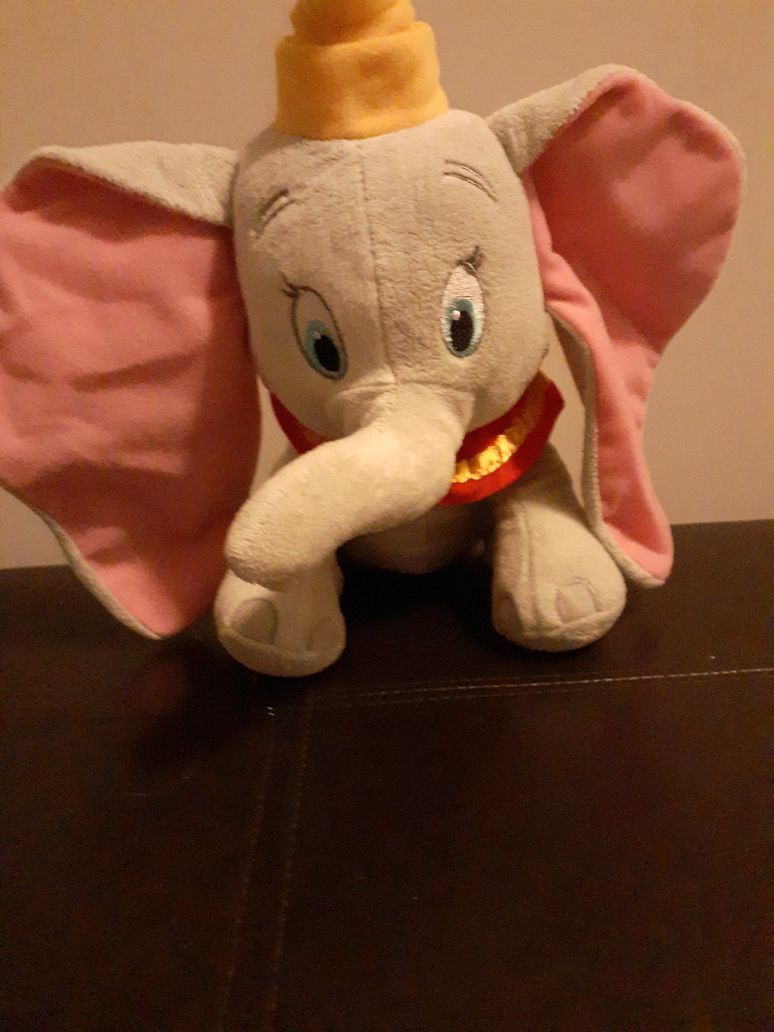 Dumbo plushie
