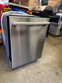 Diswasher Bosch 800 series w 24”