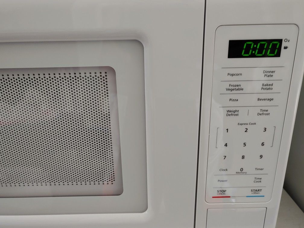 MICROWAVE WHITE