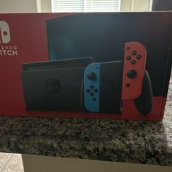 Nintendo Switch 