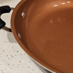 LARGE. FARBERWARE. FRYPAN