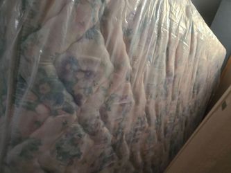 King and Queen Serta Quilted Mattress