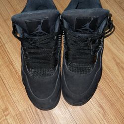 black cat 4’s