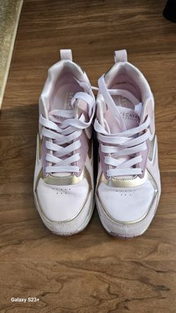 Sketchers Girls Sneaker 