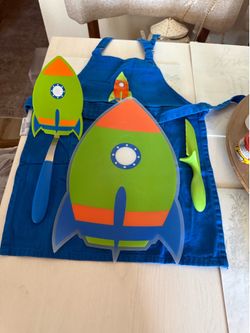Juego de mandil  y tabla para cocinar