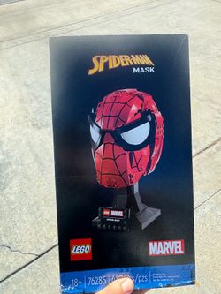 Lego spider man mask marvel  new in box