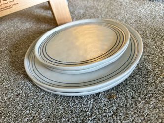 Plate set of 4 stoneware
