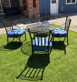 Outside Patio Table and 4 Chairs Set