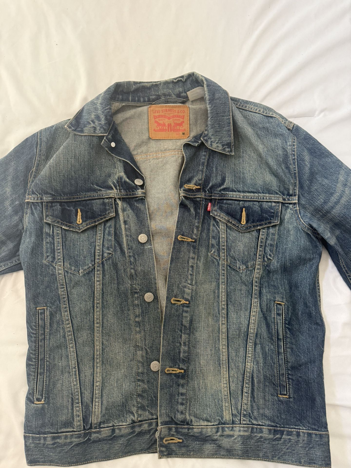 Vintage Levi’s Trucker Jacket (70797)– Stonewash | Men’s | $45 OBO