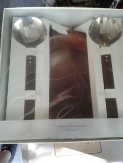 Salad bowl and serving utencels