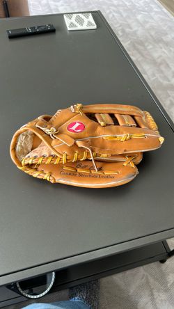 Brett Butler Louisville Slugger Glove