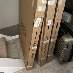 Artwork High End Moving Boxes 