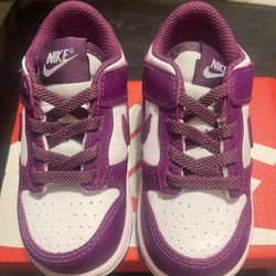 Nike Dunk Low Top Size 6 