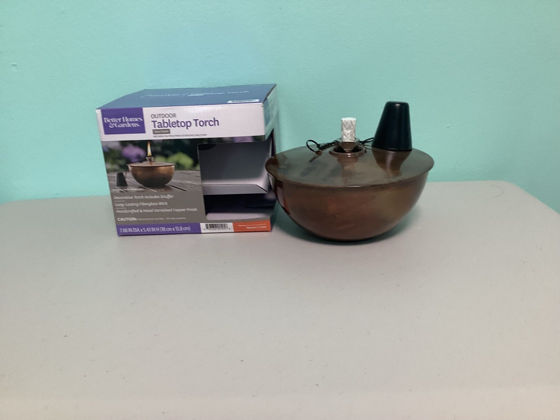 New- Outdoor Table Torch – Better Homes & Gardens Decorative
• Long-lasting fiberglass wick
• Handcrafted and hand-varnished finish
• For outdoor use