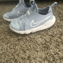 Baby/Toddler Nikes 9C