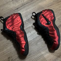 Red FoamPosits Size 10 1/2