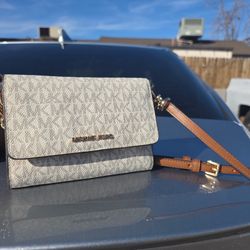 New Michael Kors Purses 