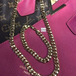 New 18k Yellow Gold Cuban Link Chain And Bracelet 