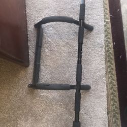 Golds Gym Pull Up Bar 