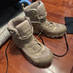 Military Trekking Boots Size 8 Men’s