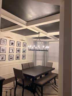5-Piece Dining Room Set – Excellent Condition