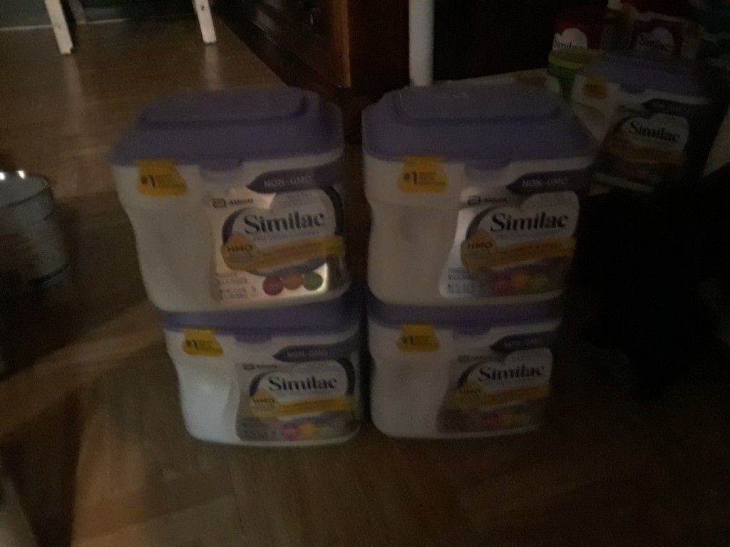 Similac total comfort 15$each