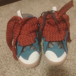 Size 8.5 Men’s Lavins