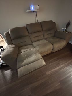 Recliner sofa (Retail price $800)