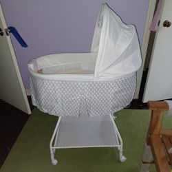 Bassinet 