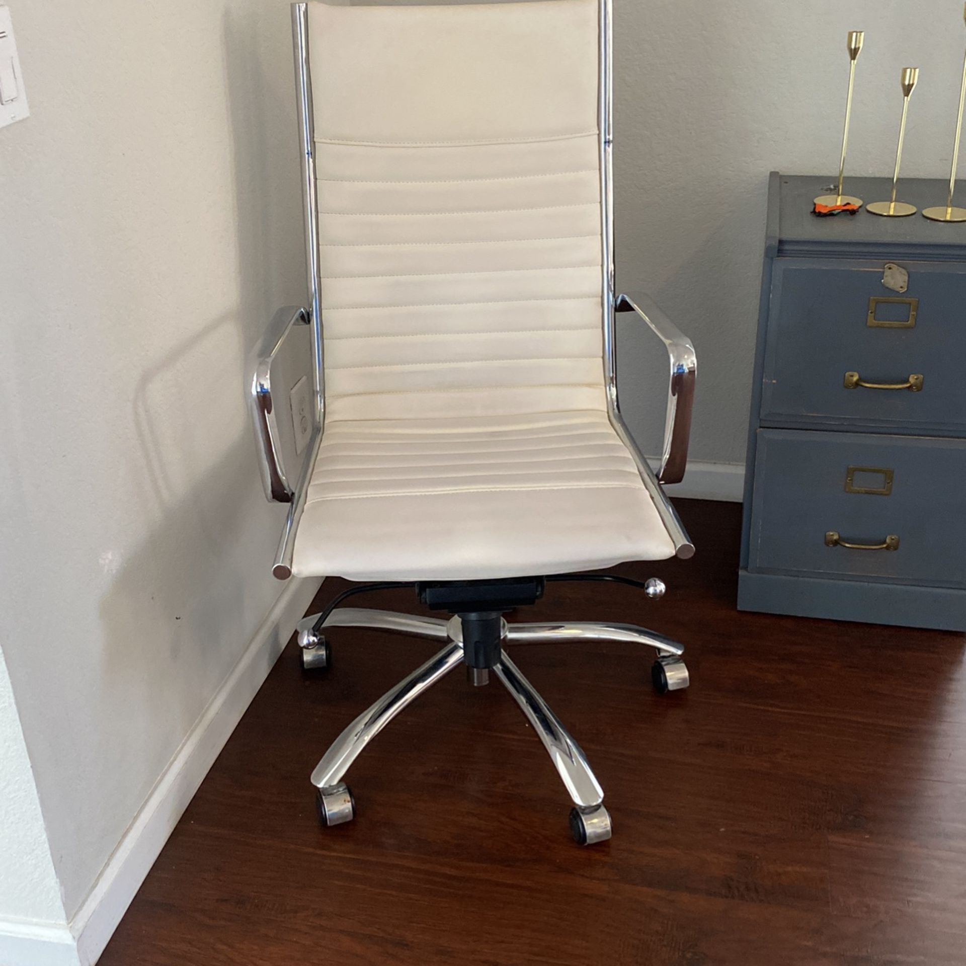 White Leather Chrome Office Chair