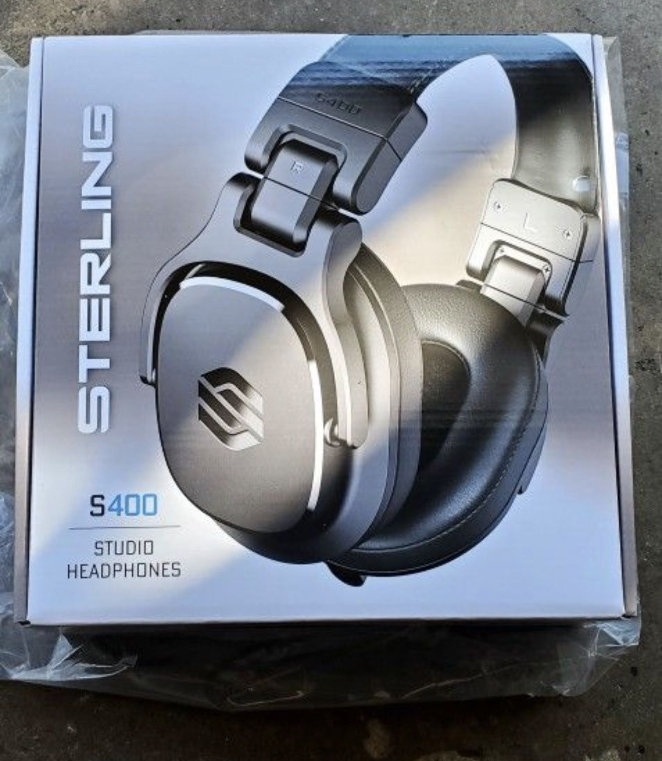 Sterling Studio Headphones S400
