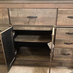 Dresser  With Matching Queen Bed Frame 