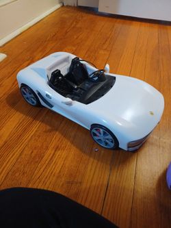 Rainbow High Toy Car