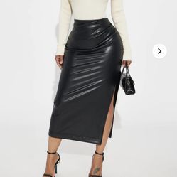 Fashion nova Leather Skirt 