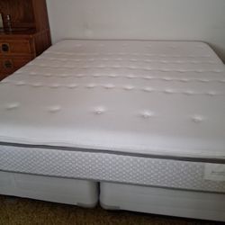 KING SIZE MATTRESS, BOX SPRINGS & FRAME