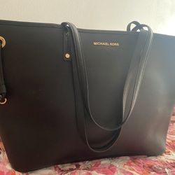AITHENTIC MICHAEL KORS