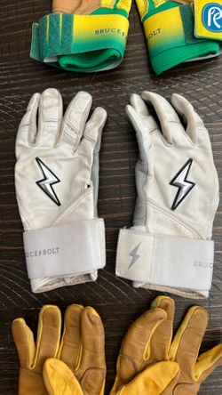 Batting gloves
