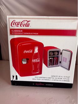 Mini fridge