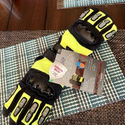Alycore Armor Skin Gloves NEW . $10 EA. LRG & XL