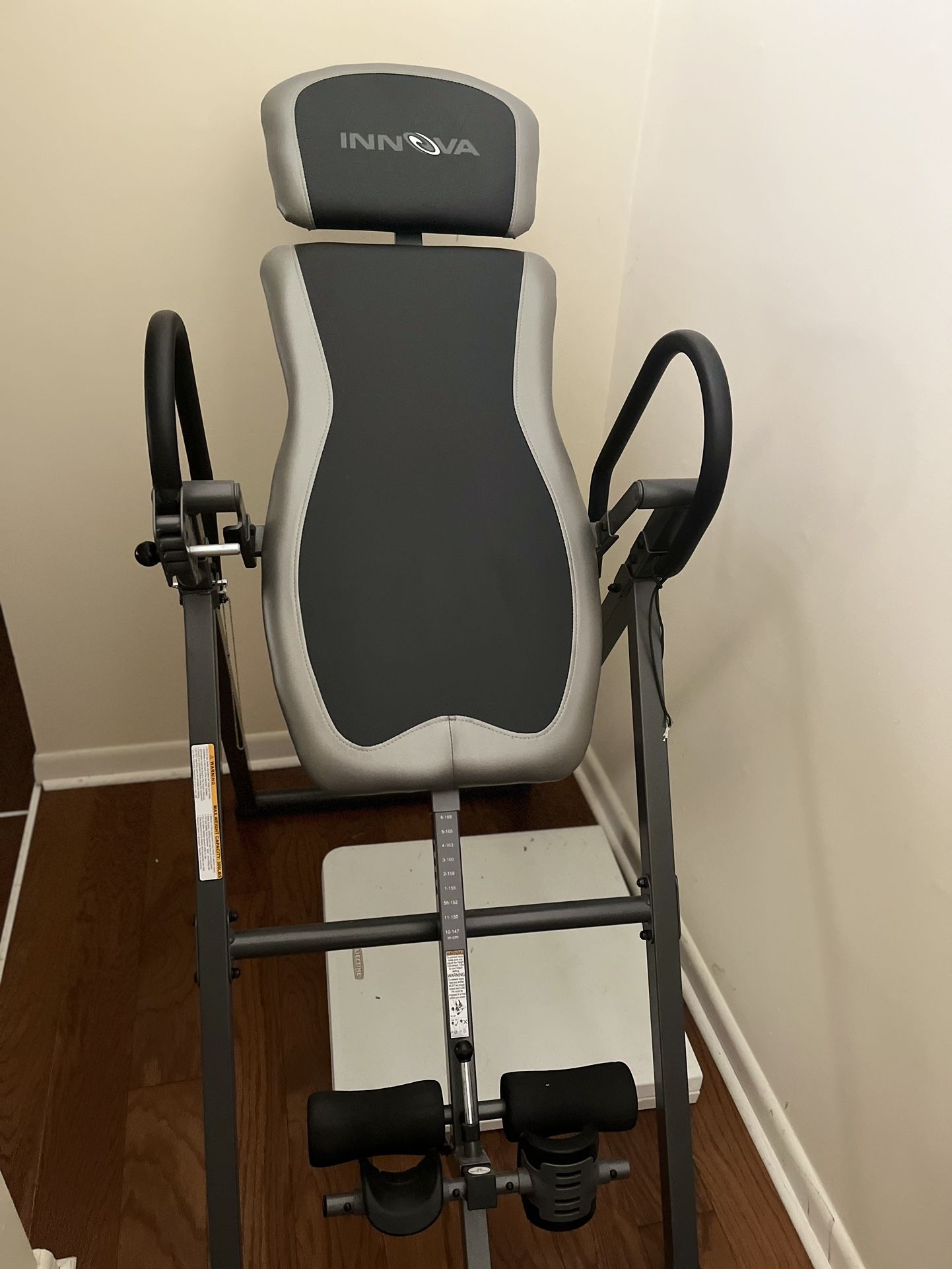 INNoVA Inversion Table