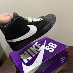 Nike SB Blazer Mid