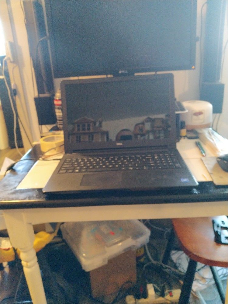 Laptop Dell Intel 15.8