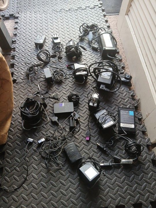 Power Cords Chargers , microsoft h p , motorola netgear