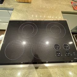 Wolf Electric Cooktop 