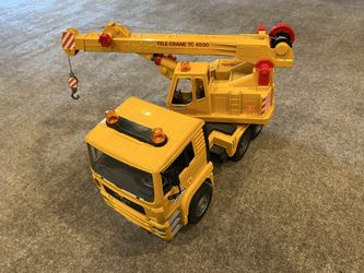 BIG Bruder Toy Crane Truck