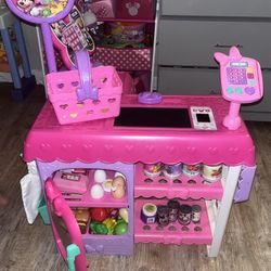 Minnie Mouse Store