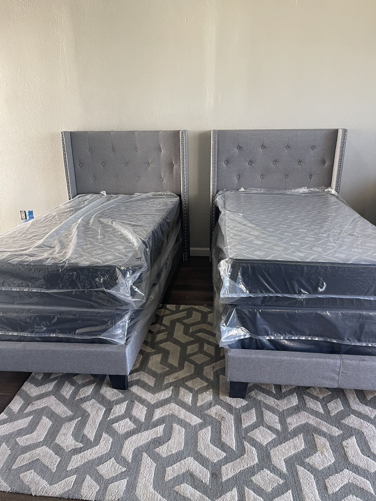 Brand New Twin Beds For Sale/Pink & Grey & Blue & Black/Fast Delivery