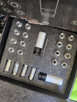 Mishimoto Aluminum Locking Lug Nuts