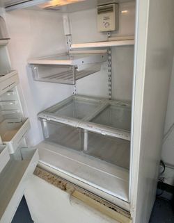 FREE refrigerator- must pick up