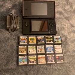 Nintendo Ds Bundle With 15 Games 